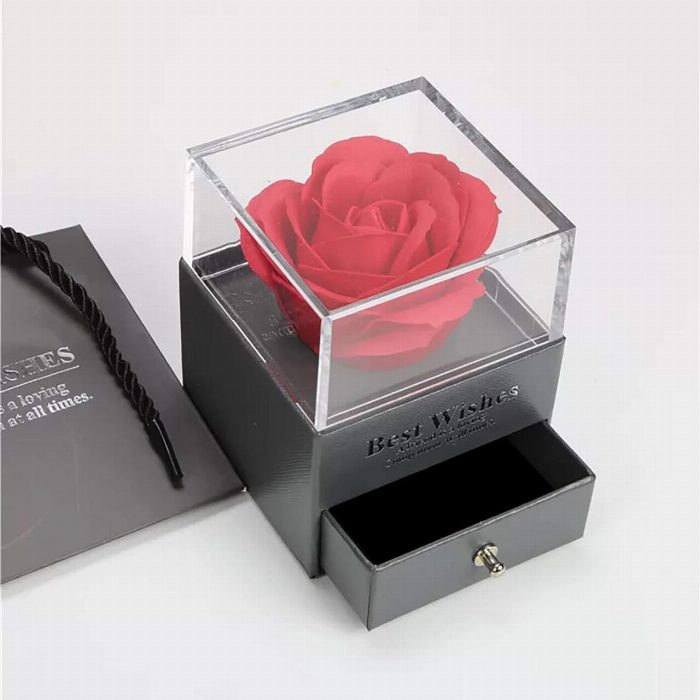 Eternal Rose + Necklace - Flor Preservada em Glass Dome