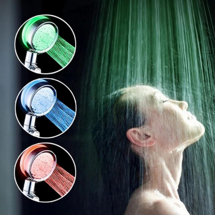 Cabeça do chuveiro com luz LED
